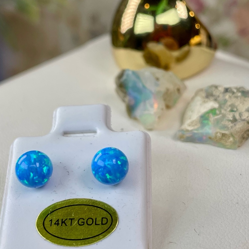 CLEARANCE‼️2.7ct 14KT Opal Earrings. 14k Solid Yellow Gold. Blue Opal - Picture 9 of 10